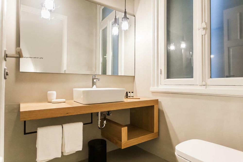 Monastiraki Suites By Livin Urbban Athen Eksteriør billede